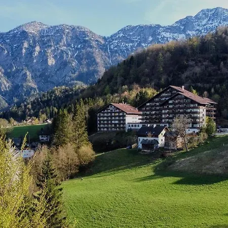 Alpine Base Near Hallstatt Bad Goisern