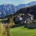 Alpine Base Near Hallstatt Bad Goisern